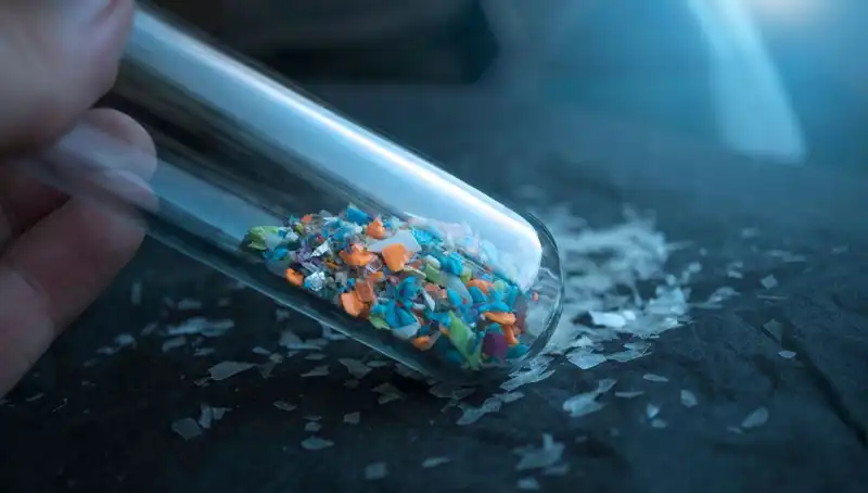 Mikroplastikler İnsan Beyninde Neleri Değiştiriyor? Son Araştırmalar Şok Ediyor!