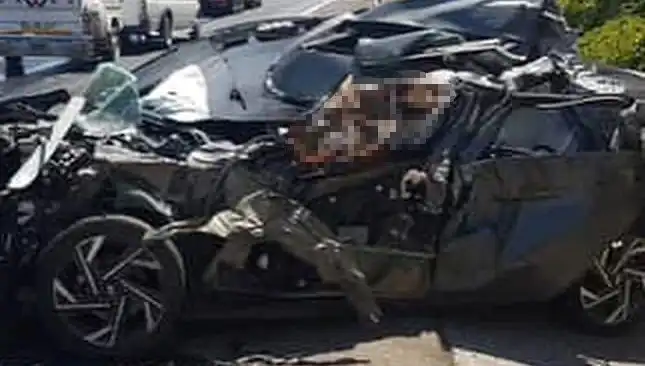 Şanlıurfa’da Feci Kaza: Otomobil Tankere Çarptı, 1 Kişi Hayatını Kaybetti!