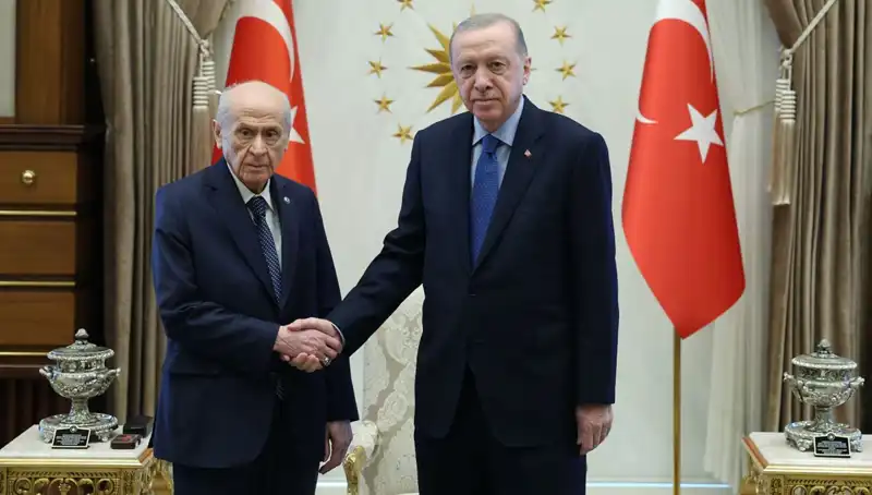 Cumhurbaşkanı Erdoğan ve Bahçeli’den Kritik Görüşme: Siyasi Sonuçları Neler Olacak?