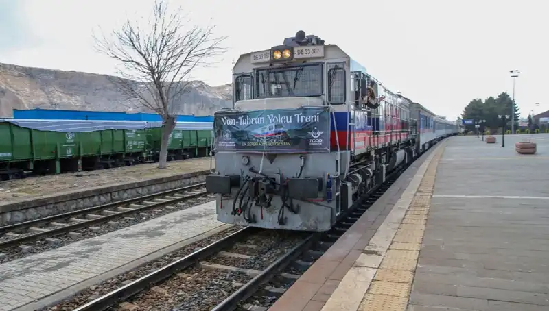 Van ve Tahran Arasında Yeni Tren Seferleri Başladı!