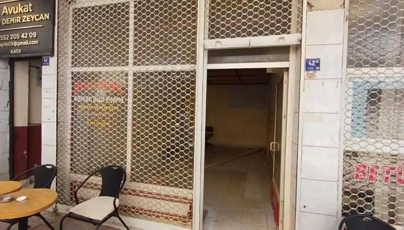 Yarım Asırlık Dükkanın Sessizliği: İsim Kaldı, Hatıralar Yok Oldu