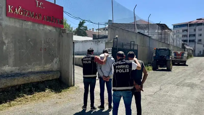 Kars'ta Uyuşturucu Operasyonu: İki Şahıs Tutuklandı!