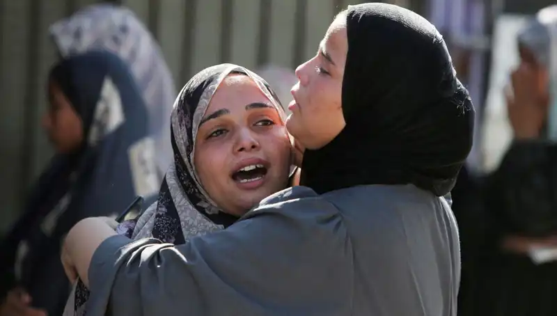 Gazze'de Katliam: İzdihamda 21 Filistinli Hayatını Kaybetti