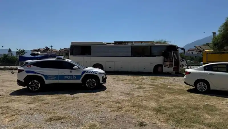 Fethiye'de Otobüsle Yaşayan Şoförün Acı Kayıpları, Kentte Derin Bir Hüzün Yarattı