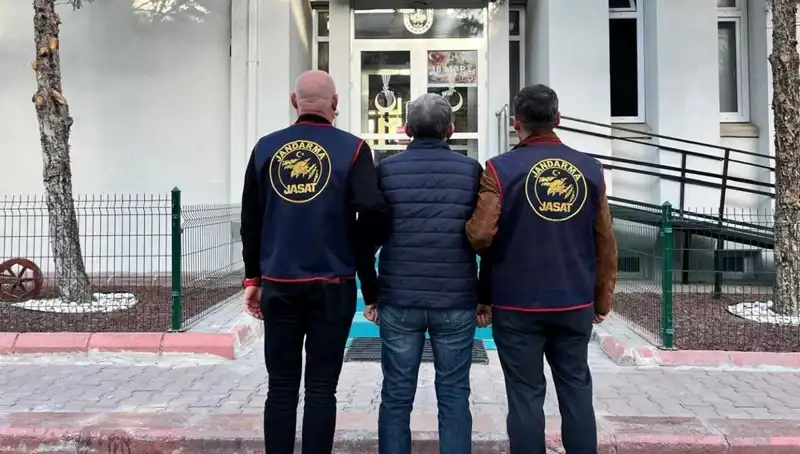 FETÖ'cü WAKKA: MİT TIR'larına Müdahale Eden Emniyet Müdürü Yakalandı