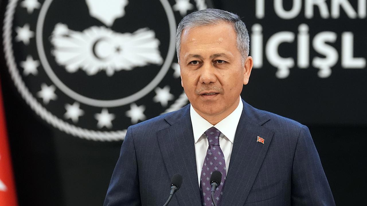 Yerlikaya'dan yılbaşı açıklaması: 309 bin 819 kolluk gücü görev başında olacak.