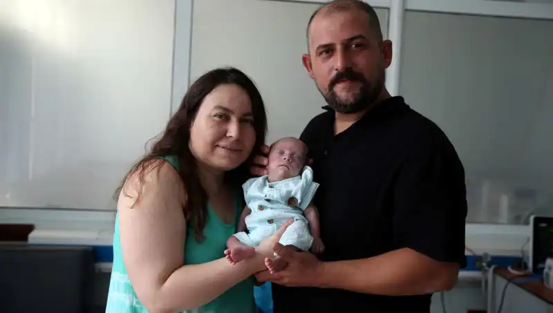 Erken Doğmuş 800 Gramlık Bebeğin Hayat Mücadelesi: Yoğun Bakımdaki 4 Ayı