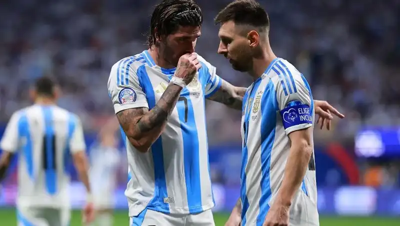 Rodrigo de Paul ve Messi Yeniden Buluştu: Takım Arkadaşlığı Güçleniyor