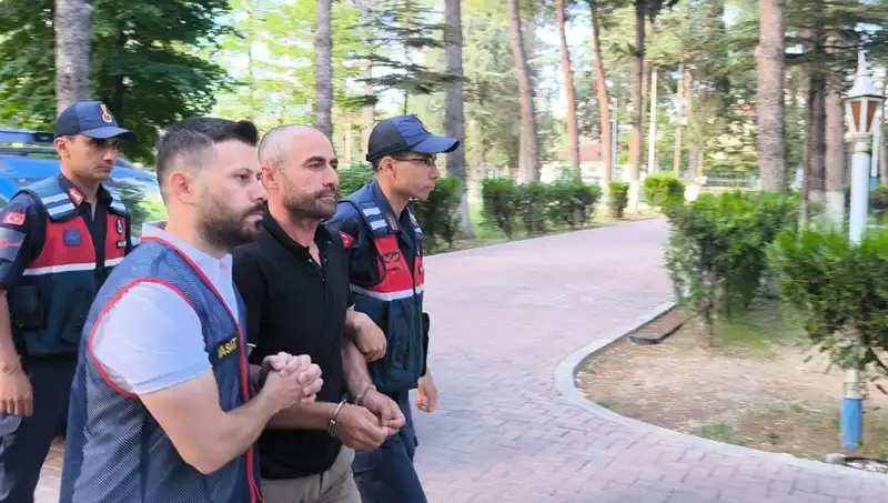 140 Kez Hırsızlık Yapan 4 Şüpheliden Birine Tutuklama Geldi