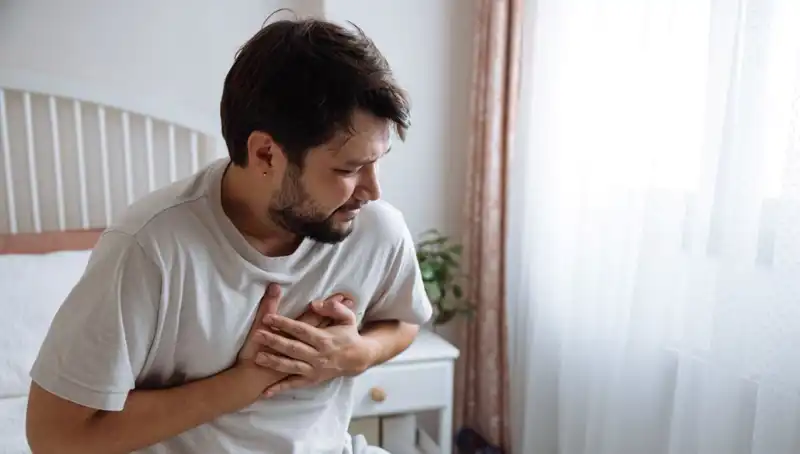 Sabahları Dikkat Edilmesi Gereken Kalp Hastalığı Belirtisi!