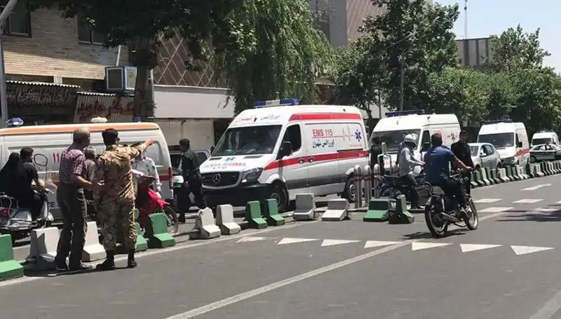 İran'ın Güneydoğusunda Silahlı Saldırı: 5 Polis Şehit Oldu, Ülke Karıştı