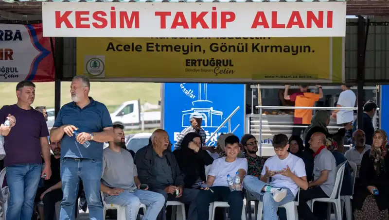Ankara Kurban Pazarları: Alışveriş Öncesi Yoğunluk ve Keyifli Atmosfer