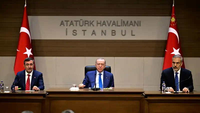 Cumhurbaşkanı Erdoğan'dan Özel'e Sert Cevap: "Sağır Duymaz, Uydurur!"