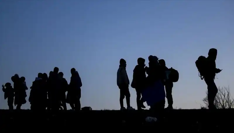 Edirne'de 21 Düzensiz Göçmen Yakalandı: Sınır Güvenliği Artıyor